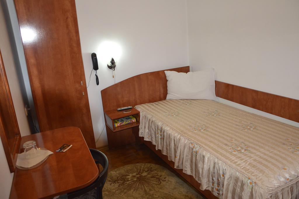 Motel Buti Sighetu Marmaţiei Pokoj fotografie