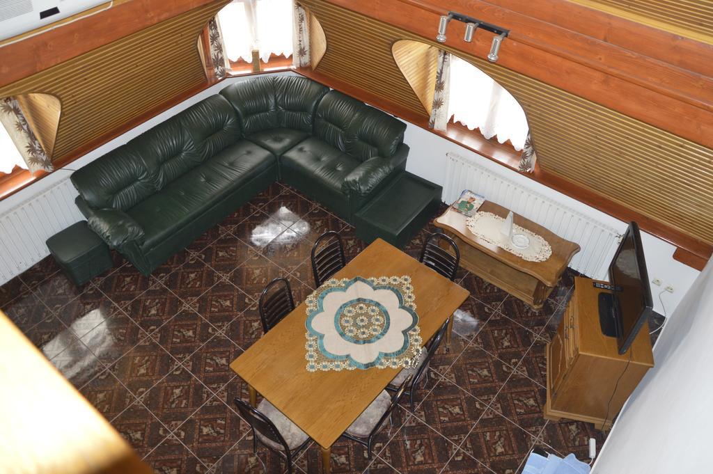 Motel Buti Sighetu Marmaţiei Pokoj fotografie